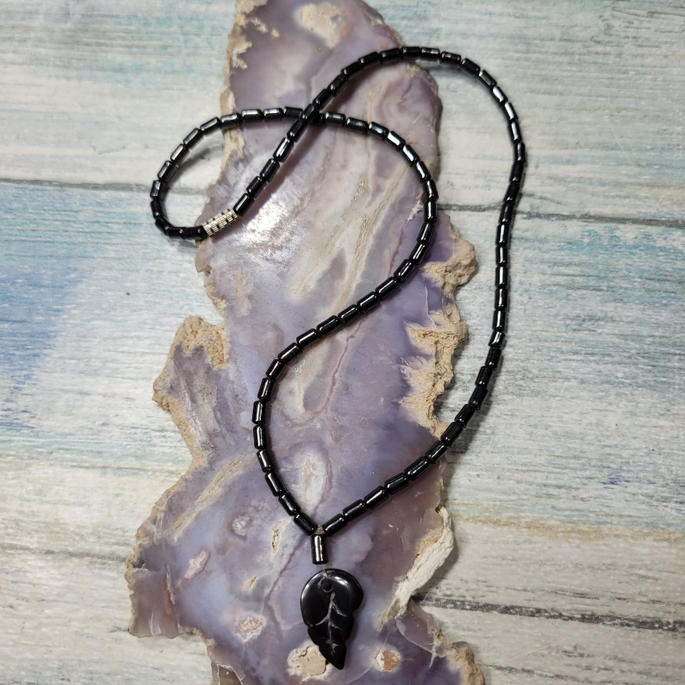 Elegant Black metalic Beaded Leaf pendant Necklace
